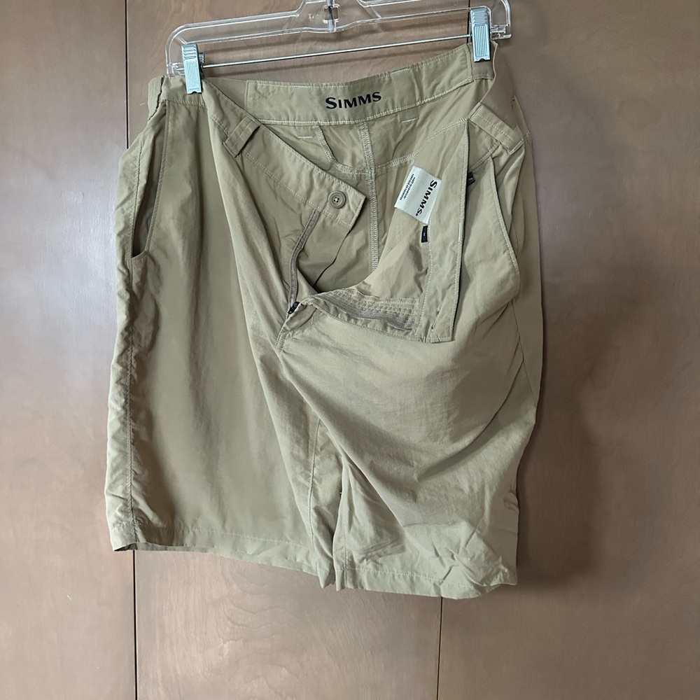 Simms Men's Tan Shorts